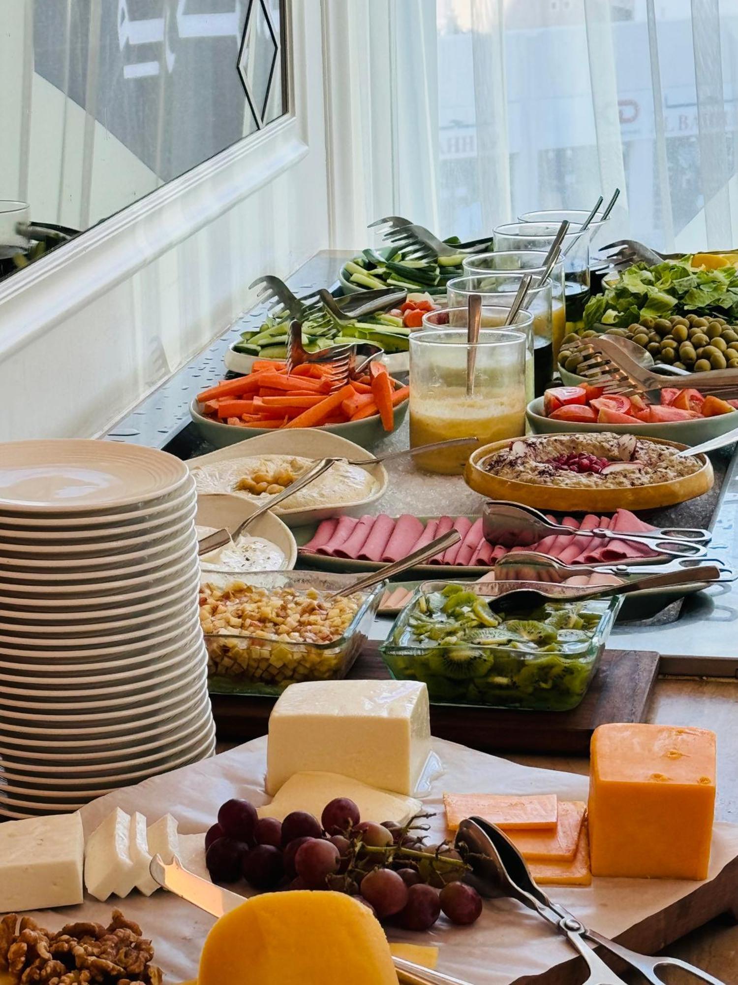 Shaza Doha酒店 外观 照片 A salad bar
