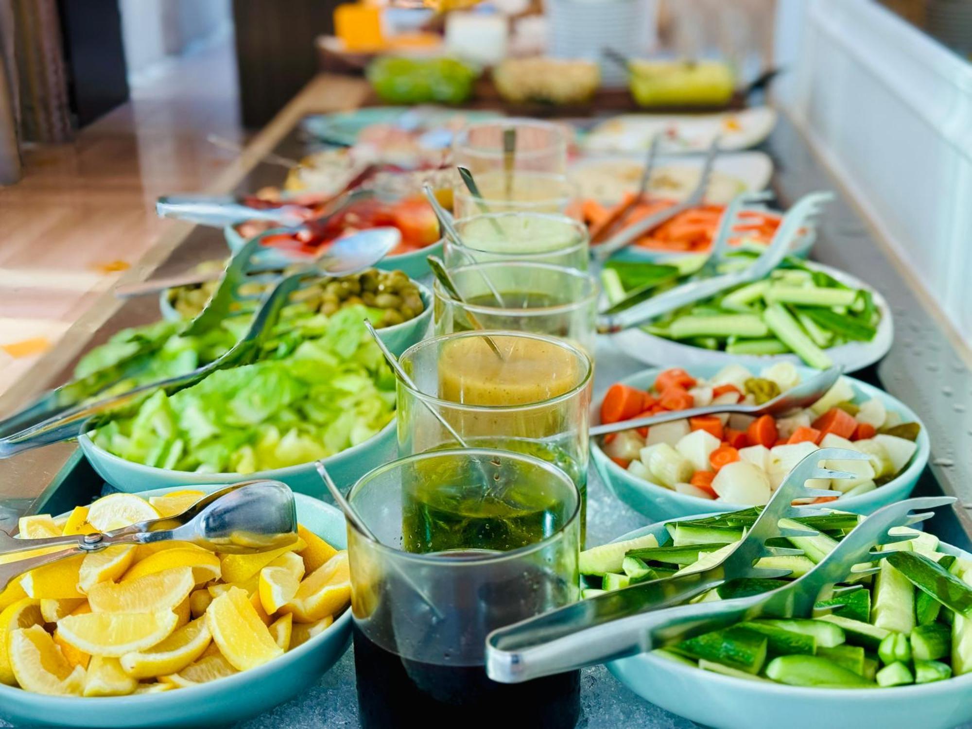 Shaza Doha酒店 外观 照片 A salad bar